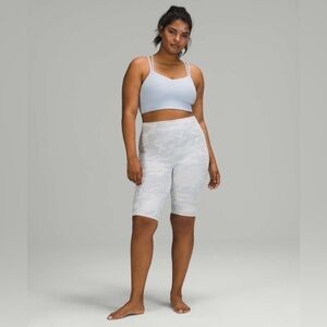 lululemon | Women's Wunder Under RIbbed Short 10" Inseam Size 10 Incognito Camo